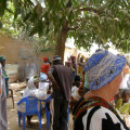 Loading...